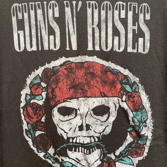 GUNS N' ROSES Sleeveless Shirt - Picture 2 of 3